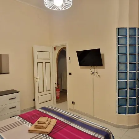 Cleopatra Μπάρι